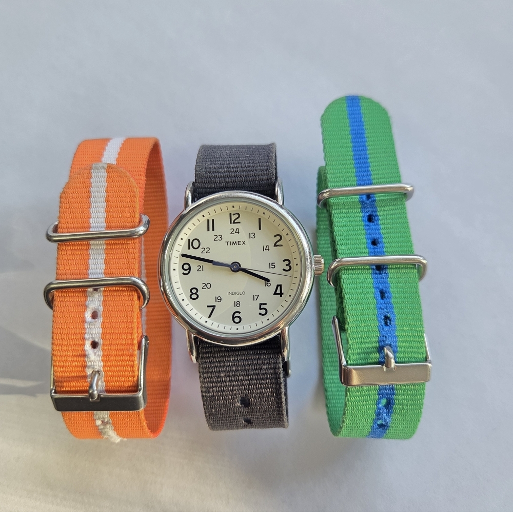 Timex Weekender Wristwatch with Black Cloth Band